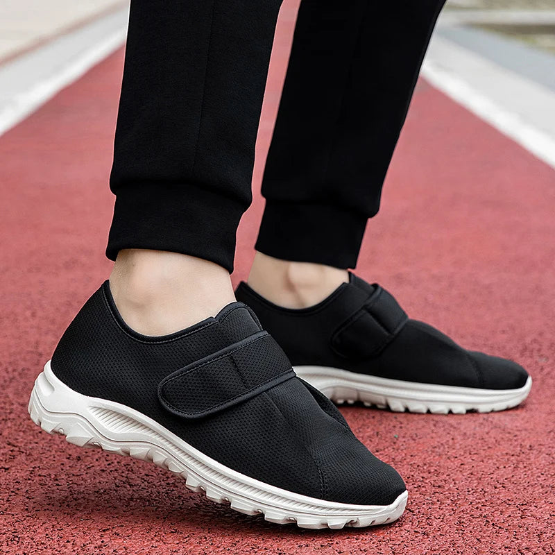 Pantofi Ortopedici Bărbați OrtoPas® Extra Fit – Închidere Reglabilă cu Scai & Calapod Lărgit (Mărimi 36-47)